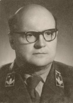 10&#x2e;&#x20;Nadleśnictwo&#x20;Zdrojowa&#x20;Góra&#x20;Genadiusz&#x20;Woroniecki&#x20;Nadleśniczy&#x20;w&#x20;latach&#x20;12&#x2e;11&#x2e;1946&#x20;-&#x20;31&#x2e;01&#x2e;1966&#x2e;